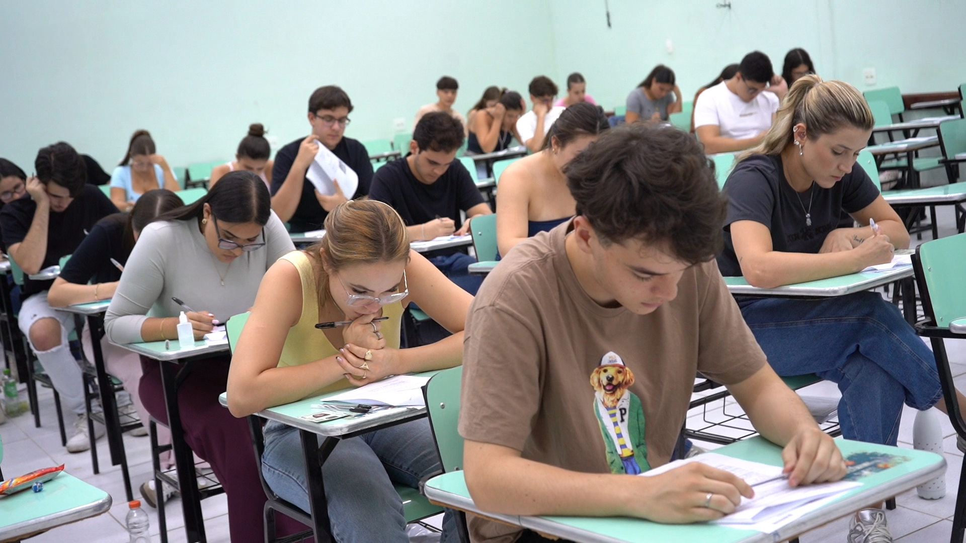 Vestibular de Medicina reúne candidatos e familiares na UNIFENAS